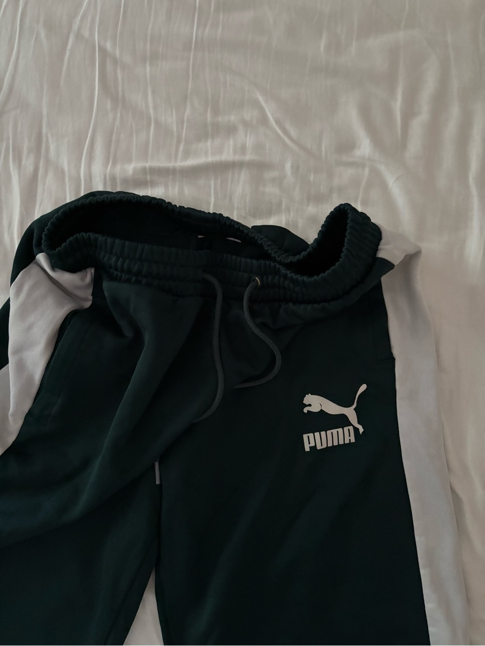 Puma green and White Athletic Shorts - Picture 6 of 7
